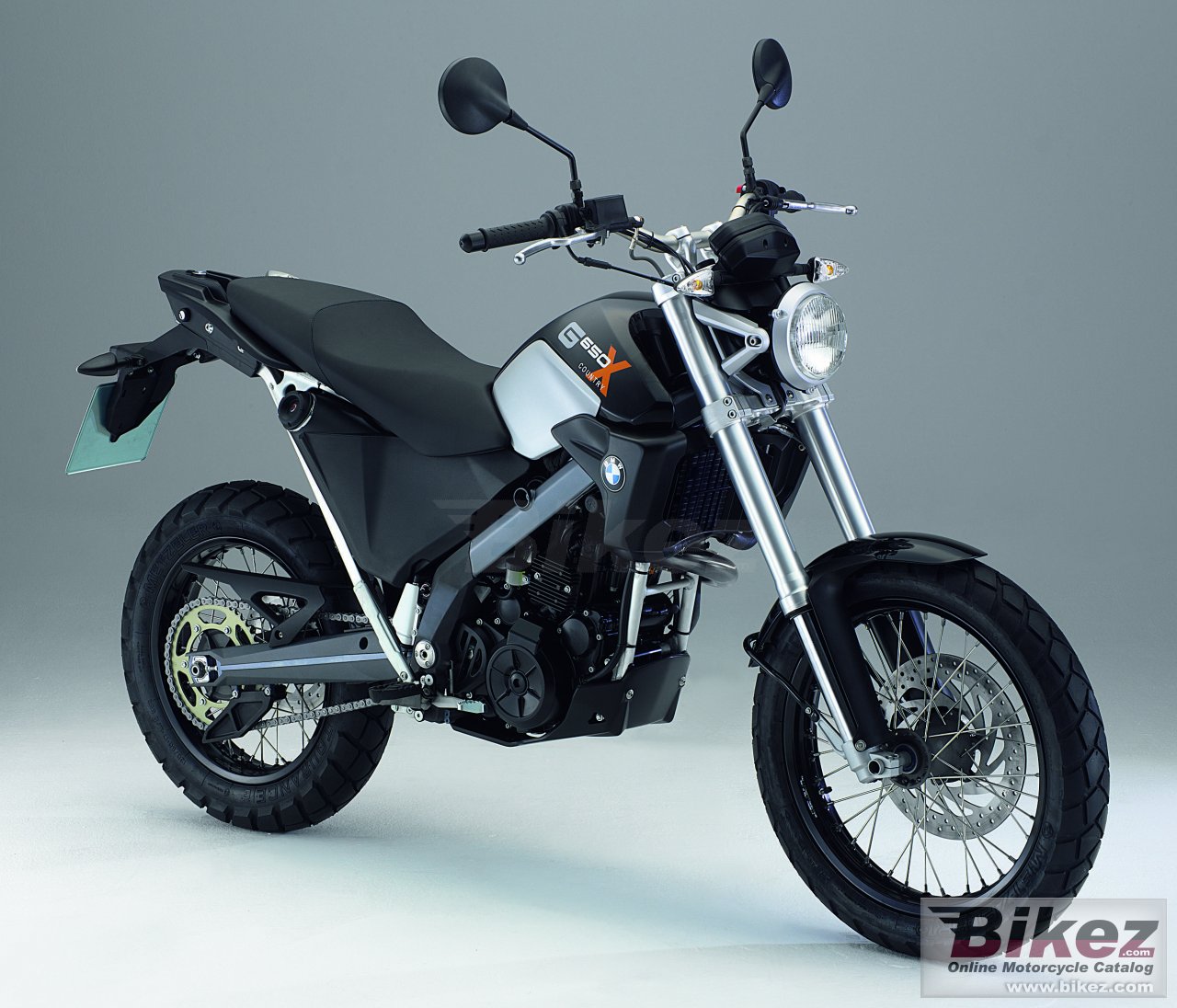 Big BMW g650x country picture and wallpaper from Bikez.com
